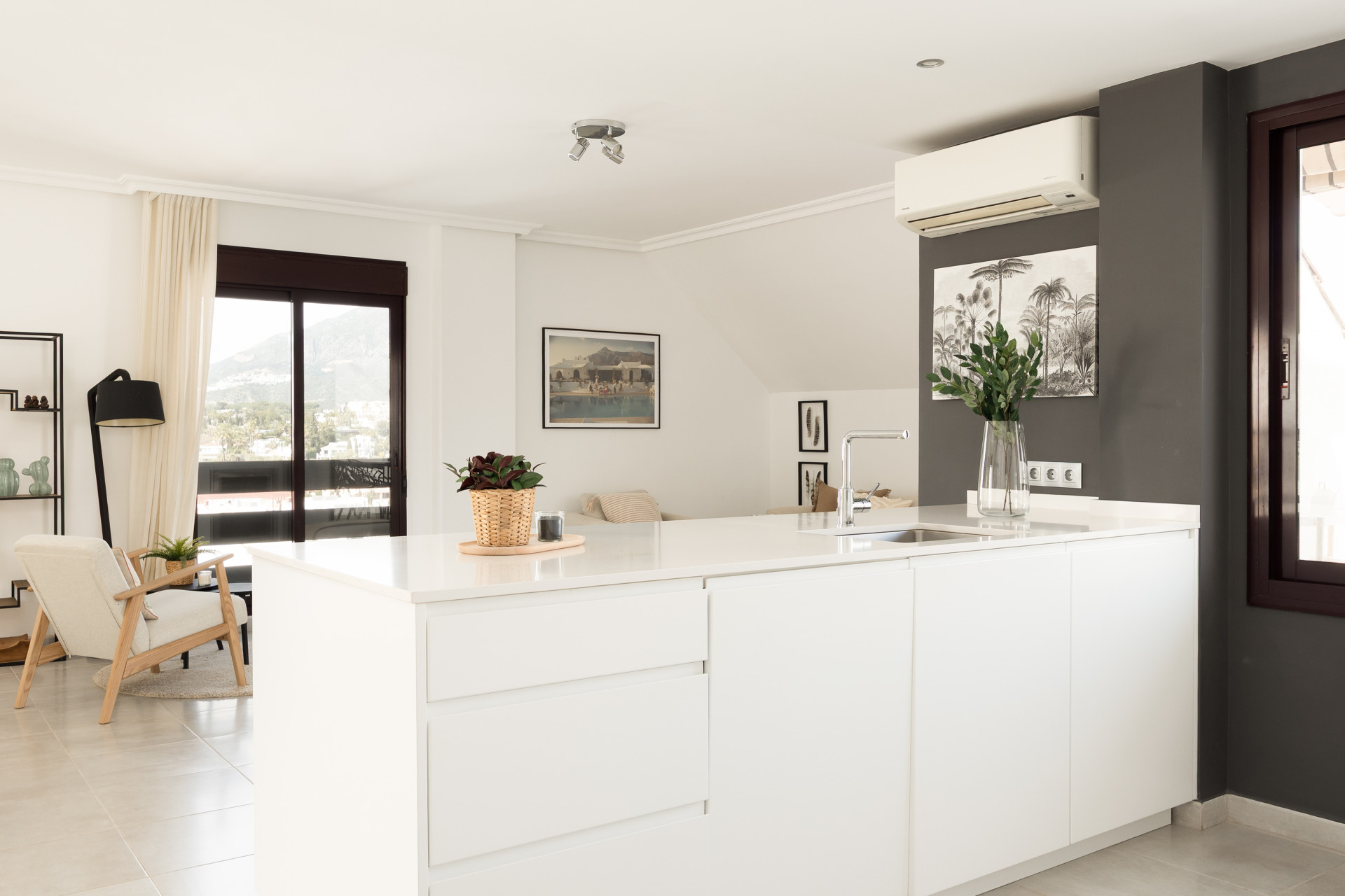 4 Bed, 2 Bath - Penthouse for Sale in Nueva Andalucia, Marbella