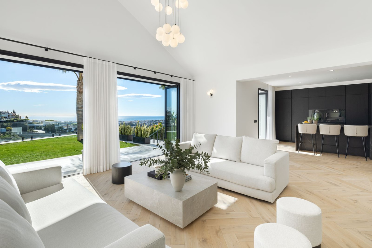 Casa de 5 Dormitorios y 7 Baños en venta en La Quinta, Benahavís