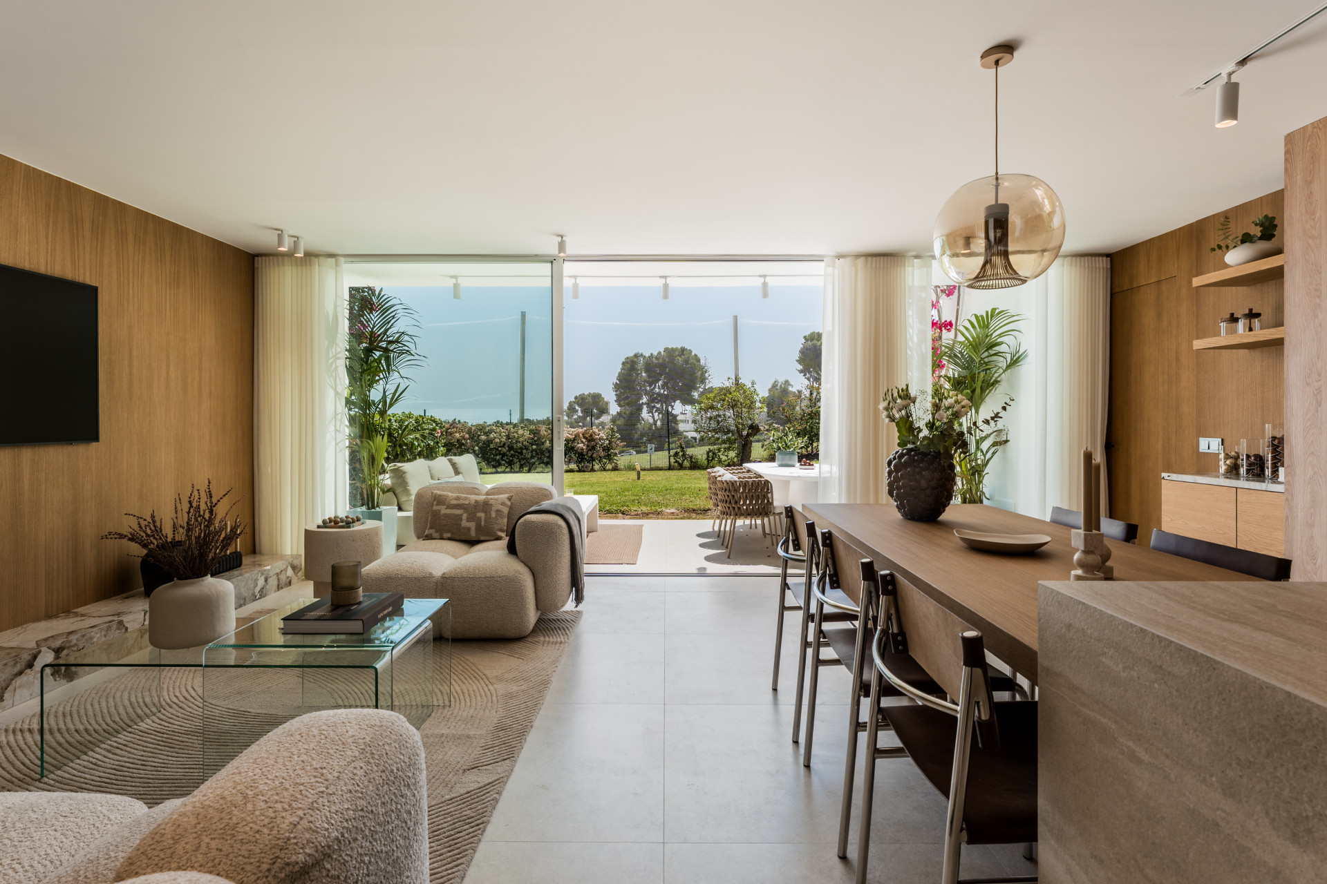 Piso de 3 Dormitorios en venta en Nueva Andalucía, Marbella