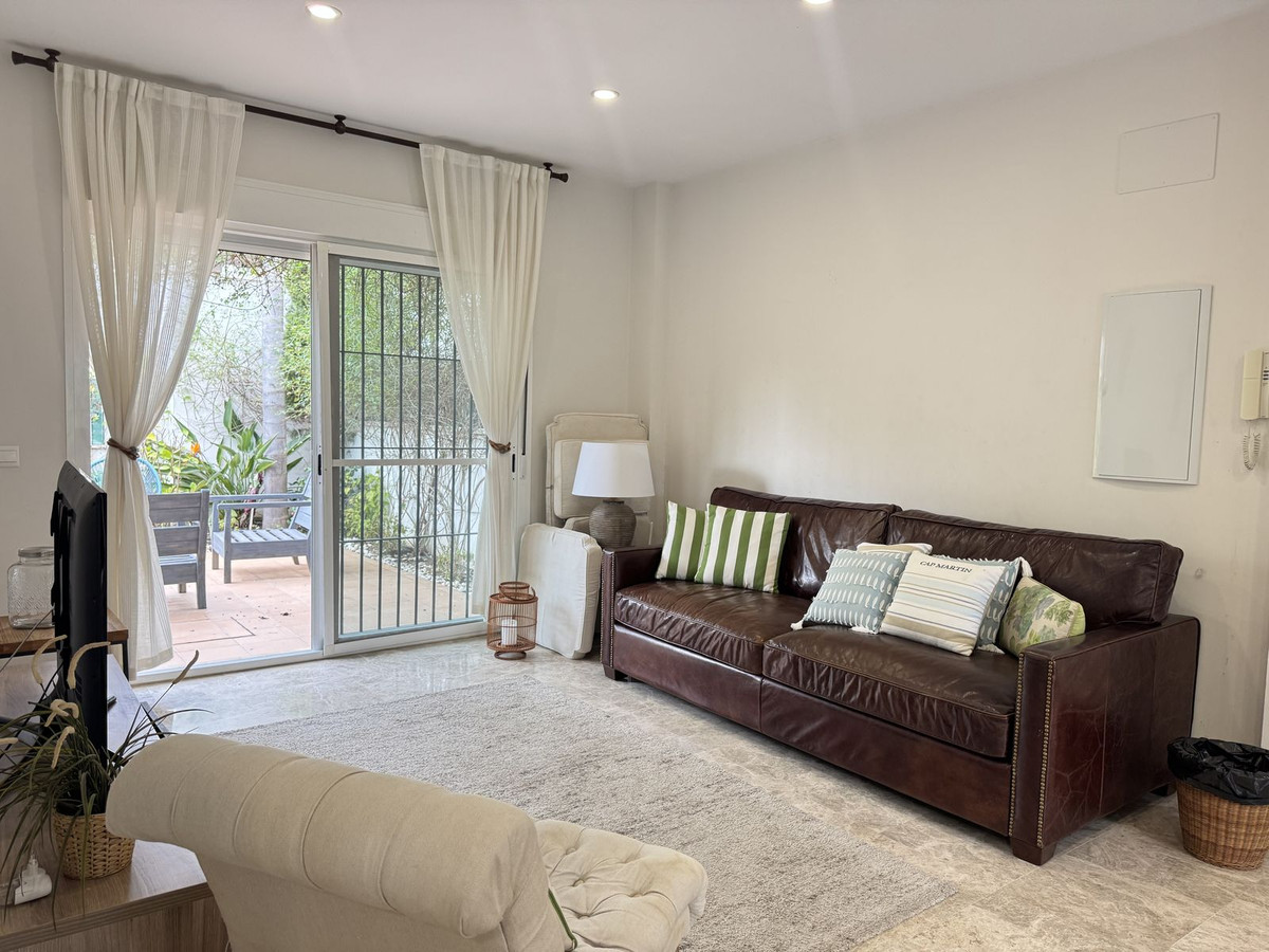 2 Bed, 2 Bath - Apartment for Sale in Nueva Andalucia, Marbella
