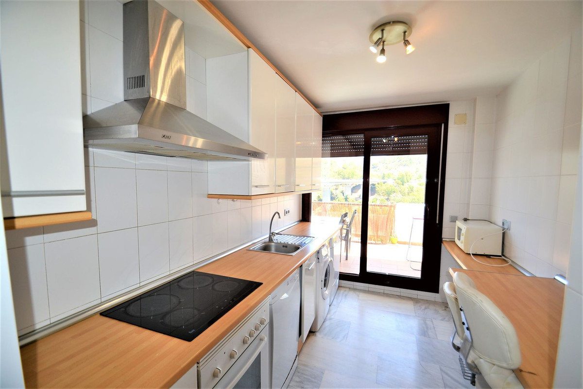 2 Bed, 2 Bath - Apartment for Rent in Benahavis
