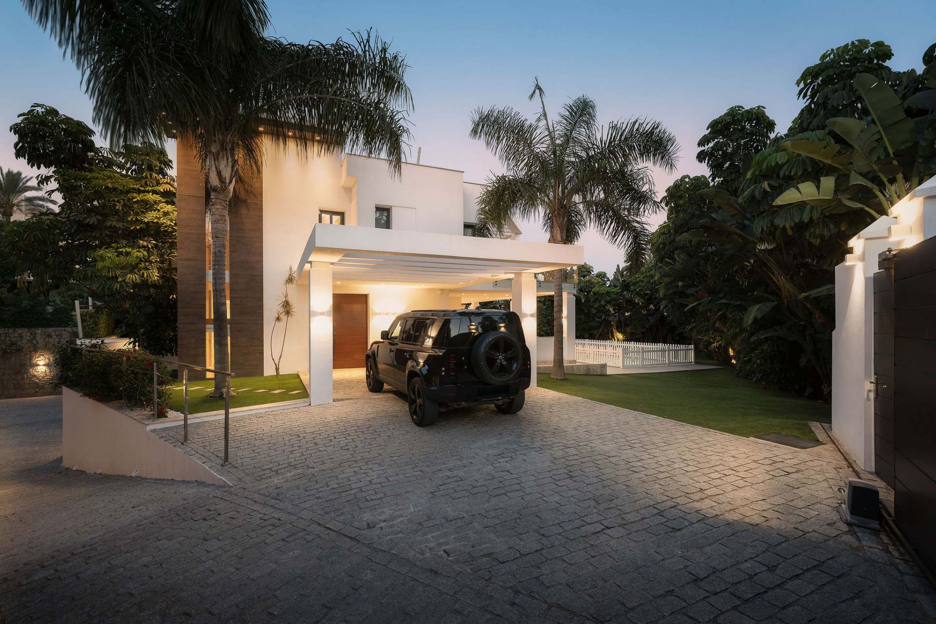 Casa de 5 Dormitorios en venta en La Quinta, Benahavís