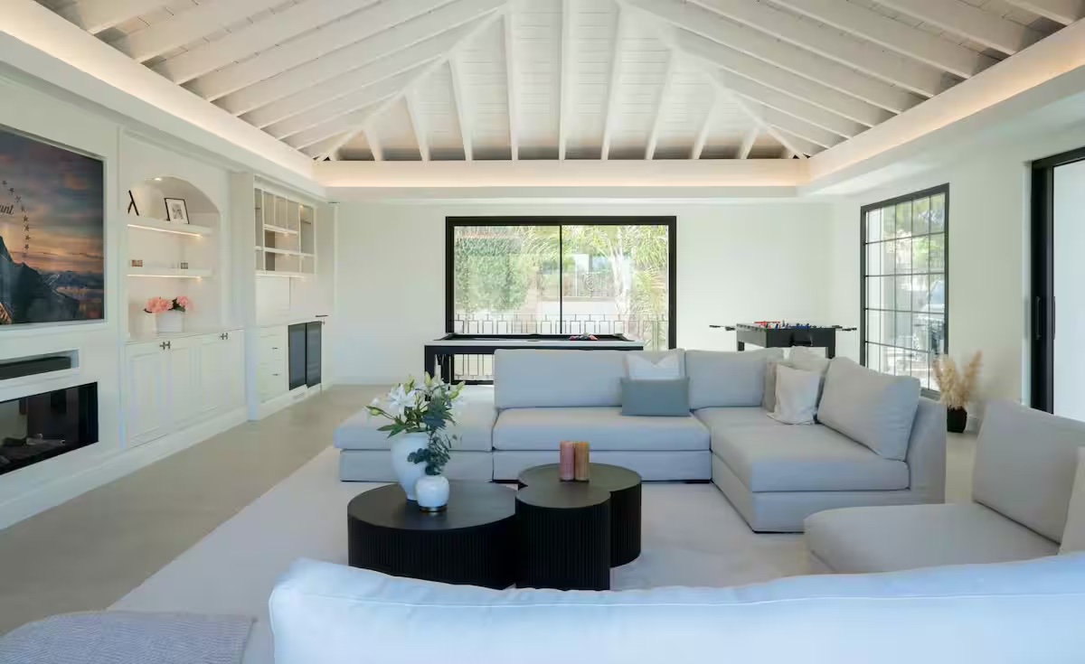 Casa de 5 Dormitorios en alquiler vacacional en Nueva Andalucía, Marbella