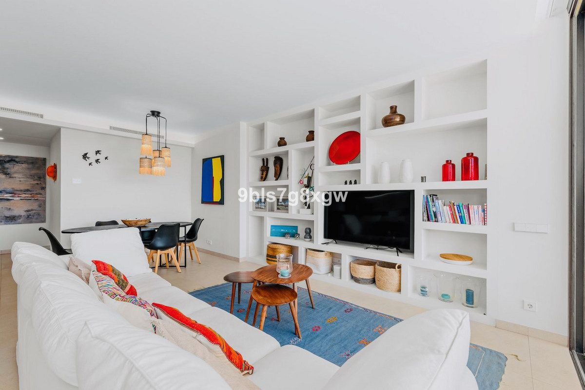 Piso de 3 Dormitorios y 2 Baños en venta en La Quinta, Benahavís
