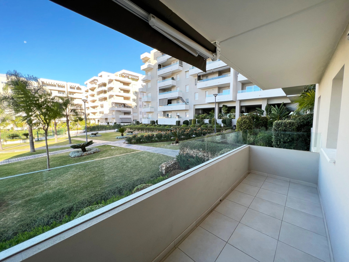 3 спални - Апартамент за продажба в Nueva Andalucia, Marbella