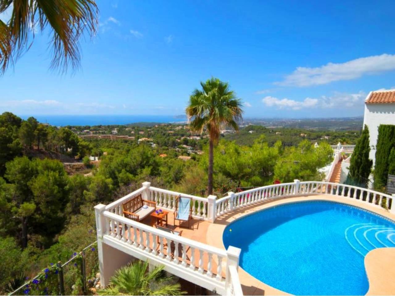 4 Bed, 3 Bath - Townhouse Holiday Rental in Altea