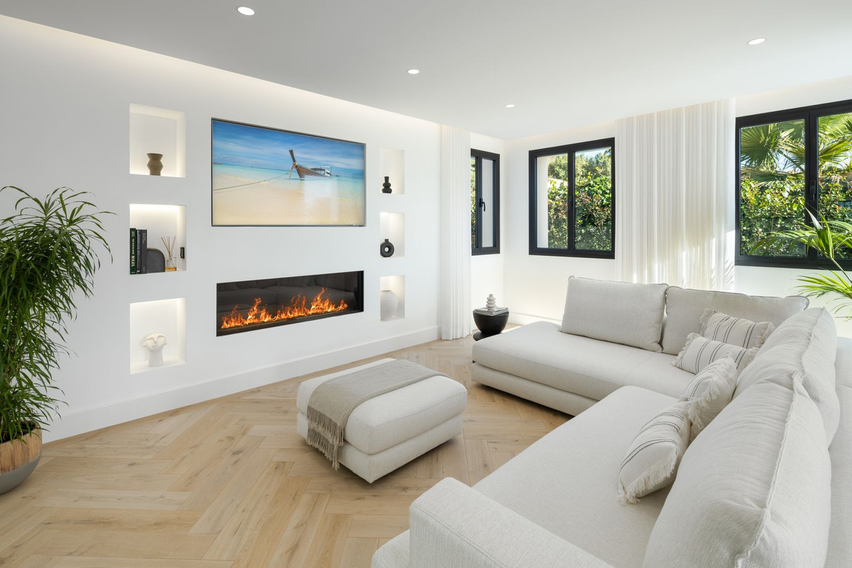Casa de 5 Dormitorios y 7 Baños en venta en La Quinta, Benahavís