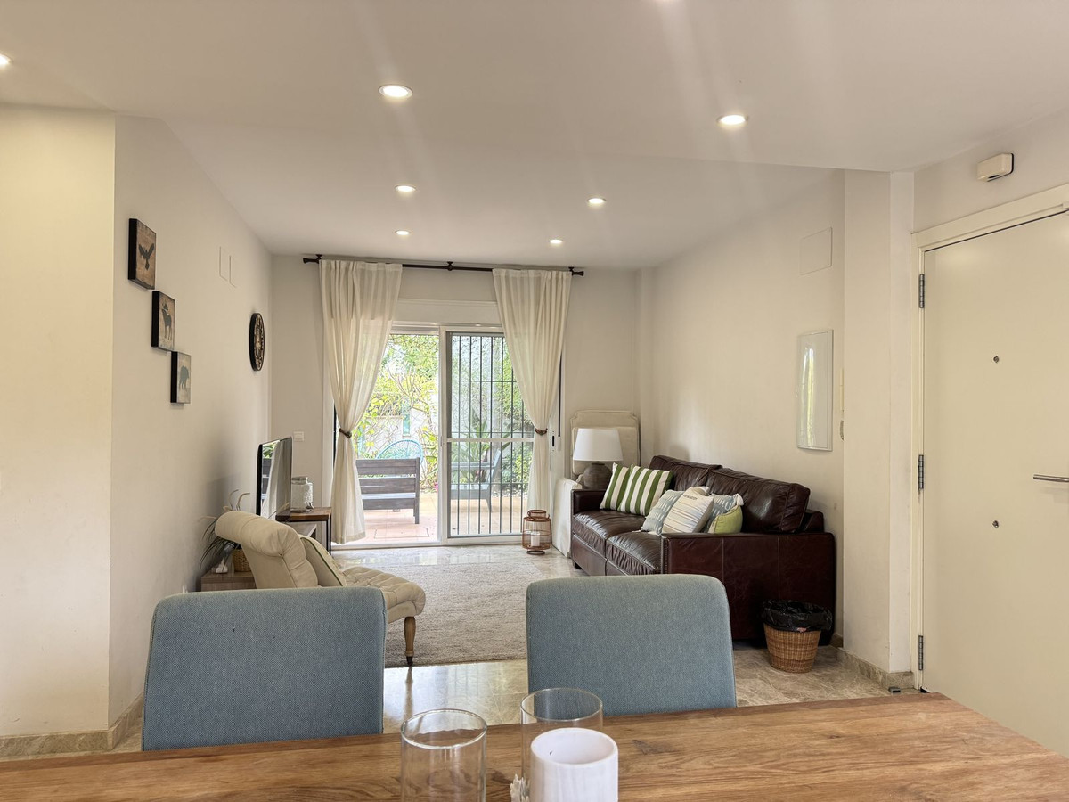 2 Bed, 2 Bath - Apartment for Sale in Nueva Andalucia, Marbella