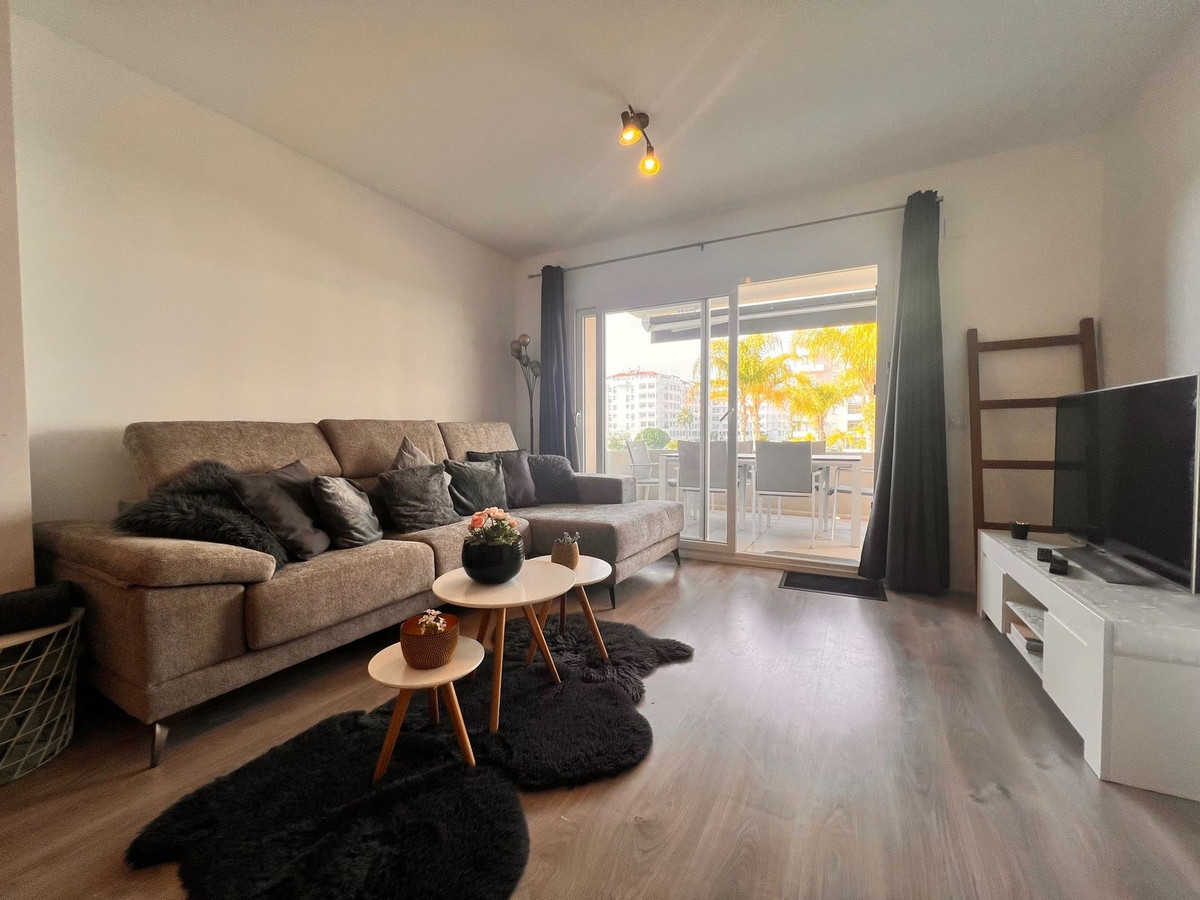 3 спални - Апартамент за продажба в Nueva Andalucia, Marbella
