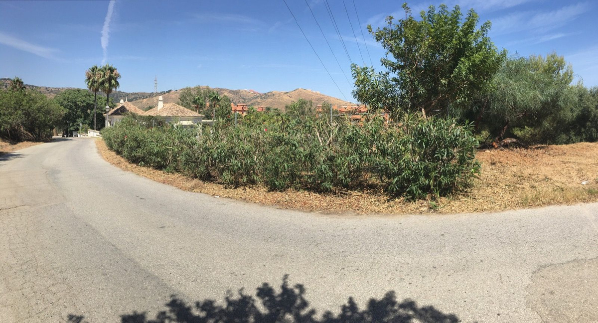 Terreno en venta en Las Chapas, Marbella