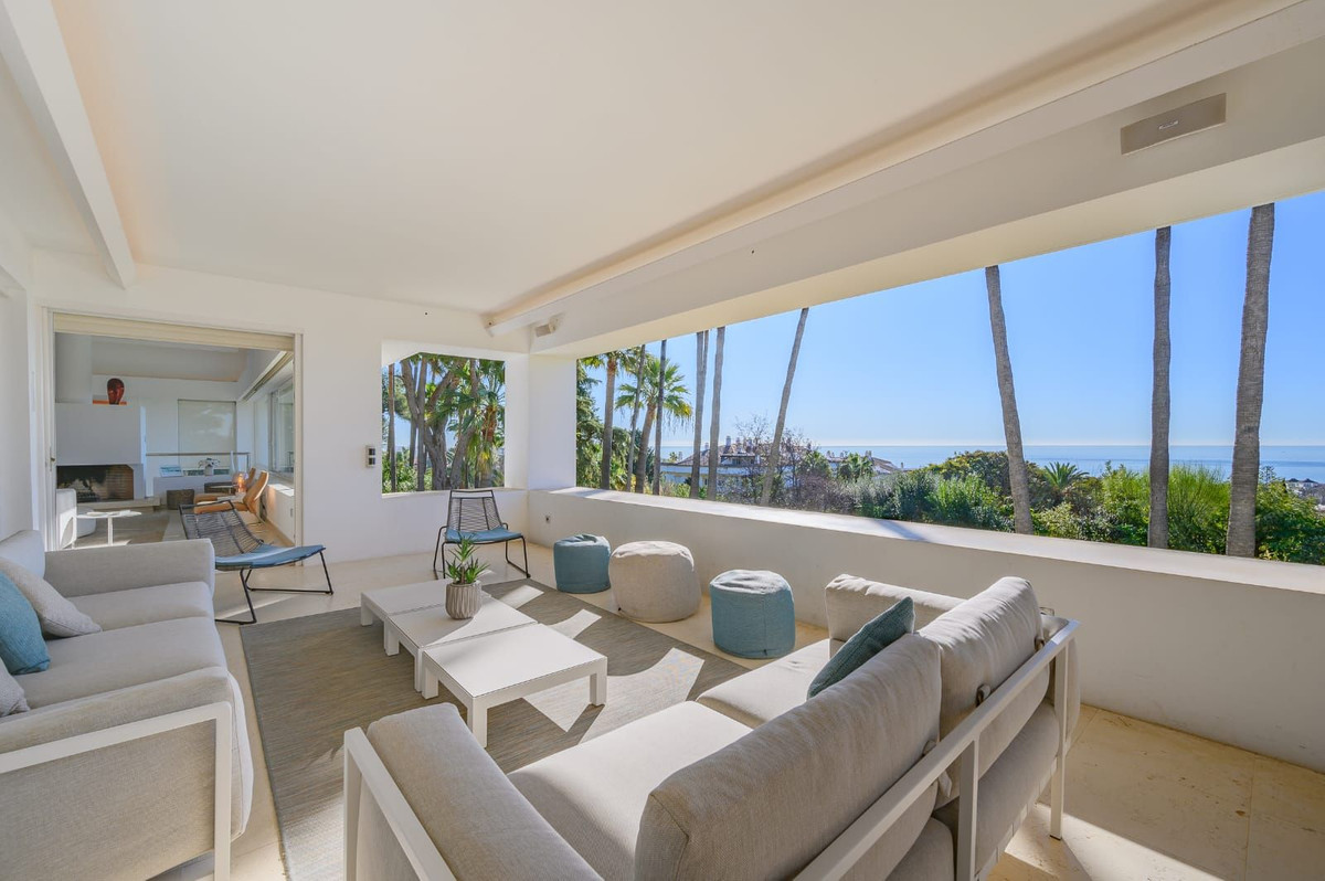 Finca de 6 Dormitorios en alquiler vacacional en Milla de Oro, Marbella