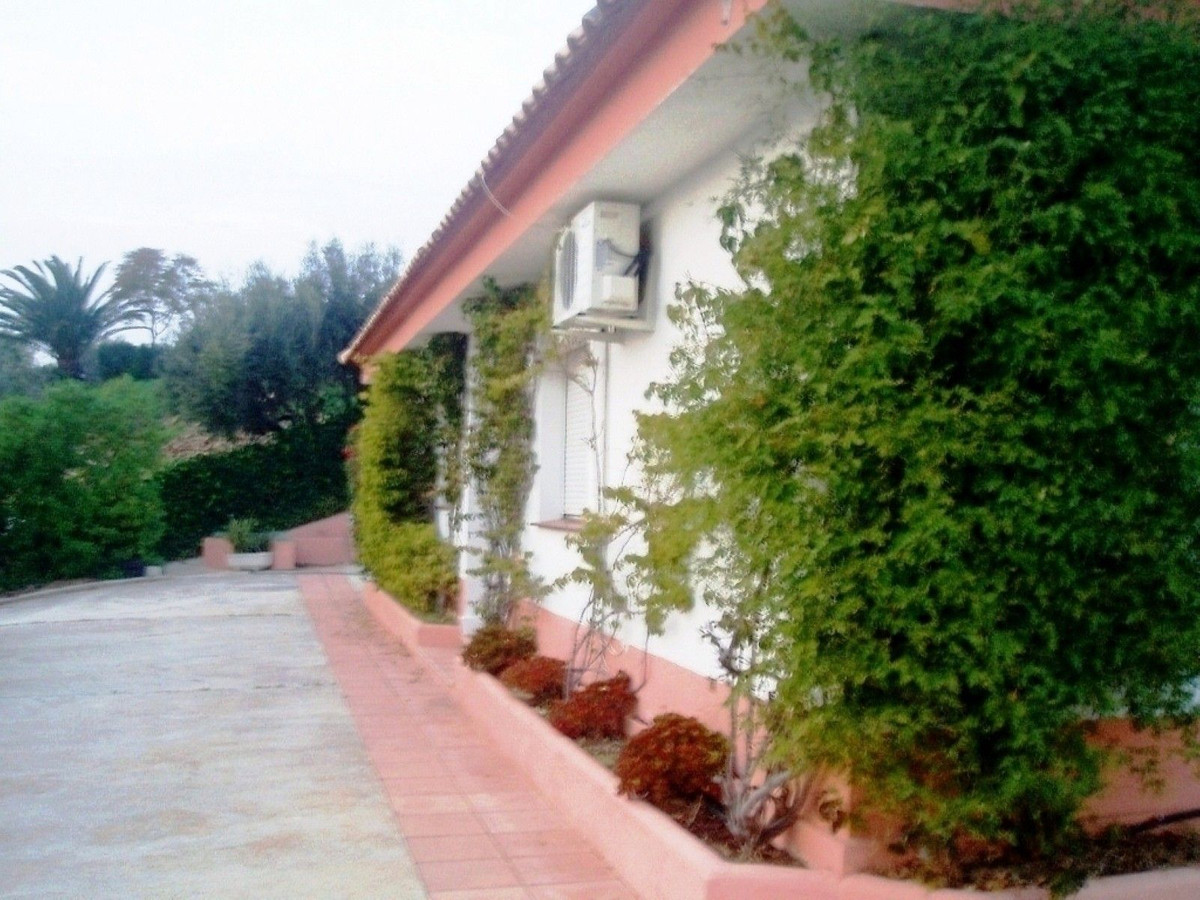 Finca de 7 Dormitorios y 5 Baños en venta en Campo Mijas