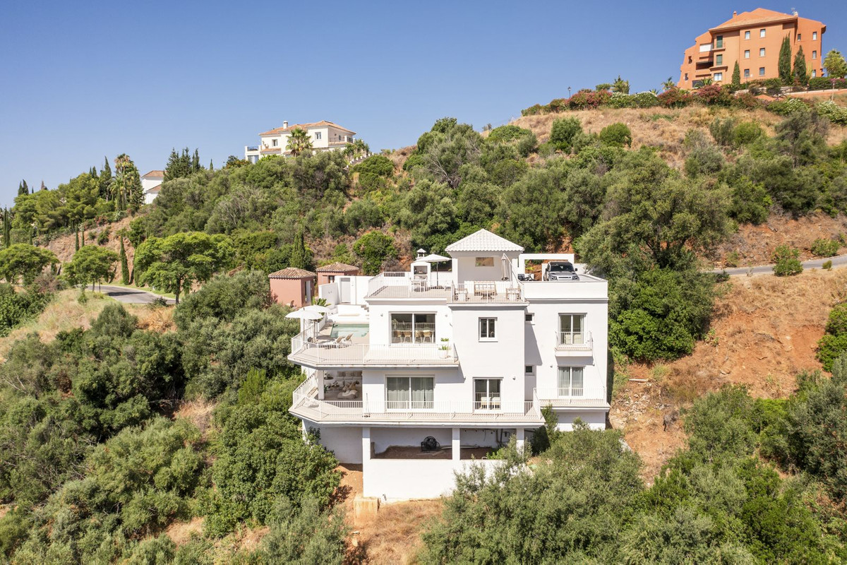 Casa de 4 Dormitorios y 4 Baños en venta en Marbella