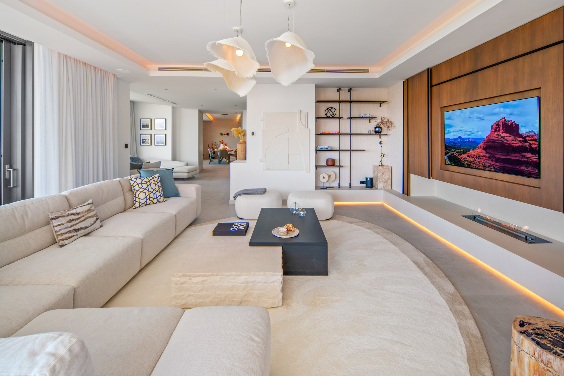 Casa de 4 Dormitorios en venta en El Rosario, Marbella