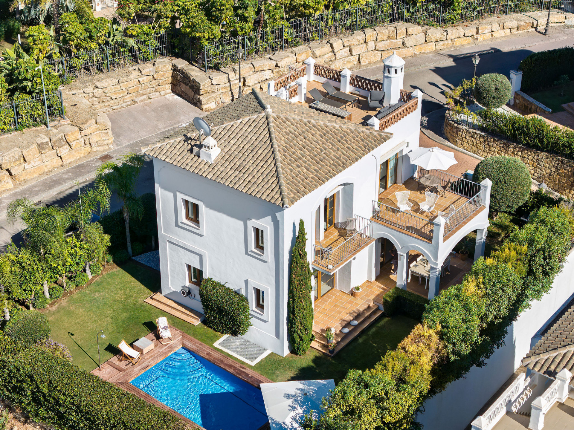 4 Bed - Villa for Sale in Estepona