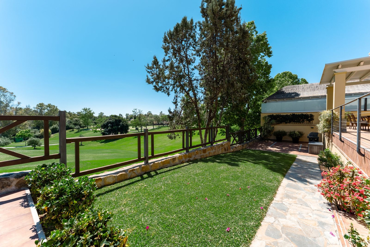 5 кровать Вилла для продажи в Guadalmina Alta, San Pedro de Alcántara