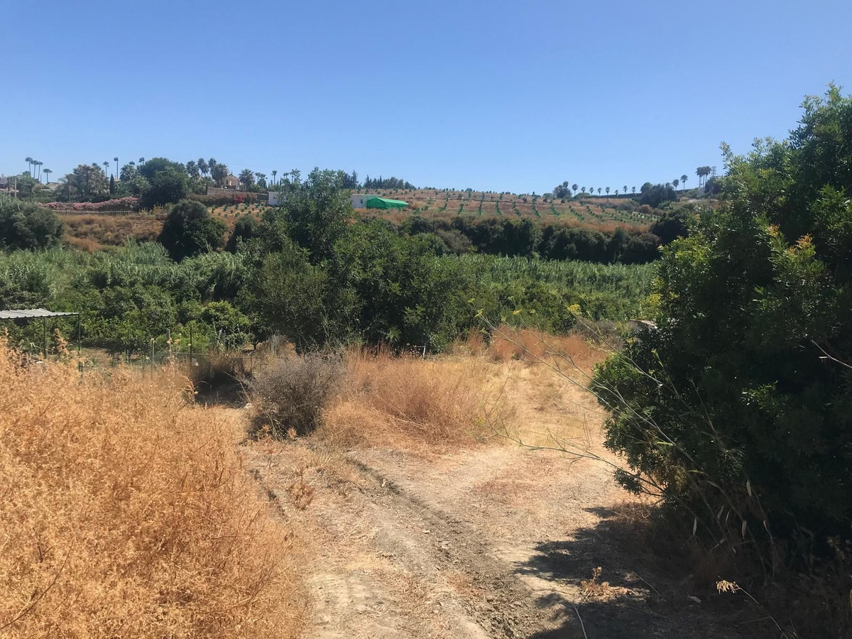 Terreno en venta en Estepona
