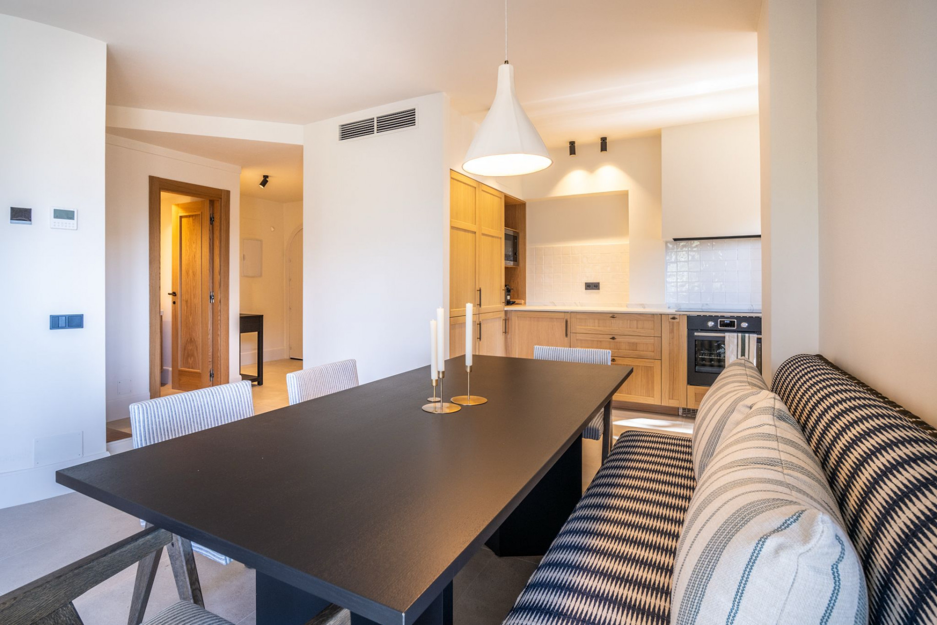 Piso de 3 Dormitorios en alquiler en Nueva Andalucía, Marbella