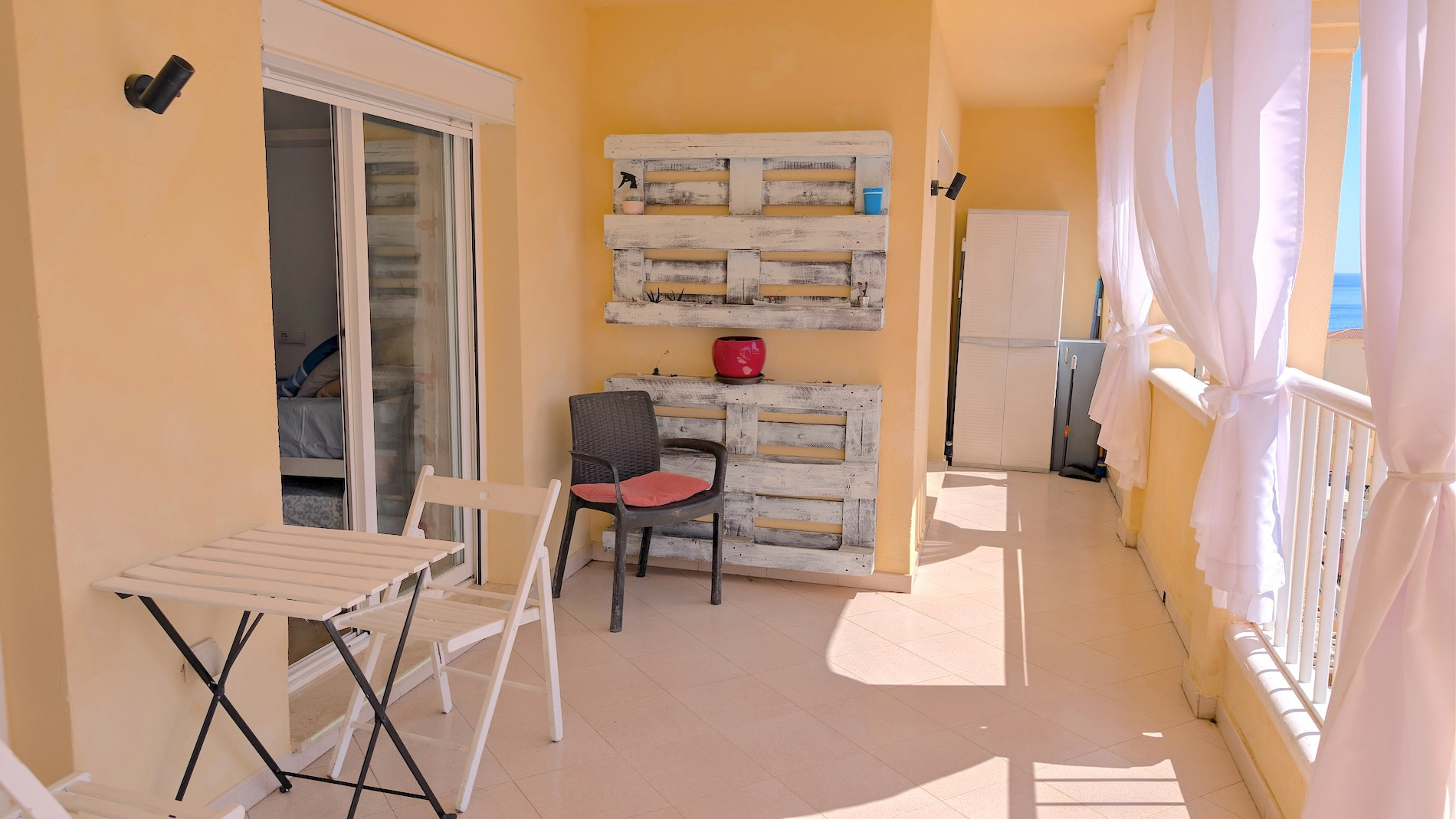 Piso de 2 Dormitorios y 1 Baño en venta en Torrequebrada, Benalmádena