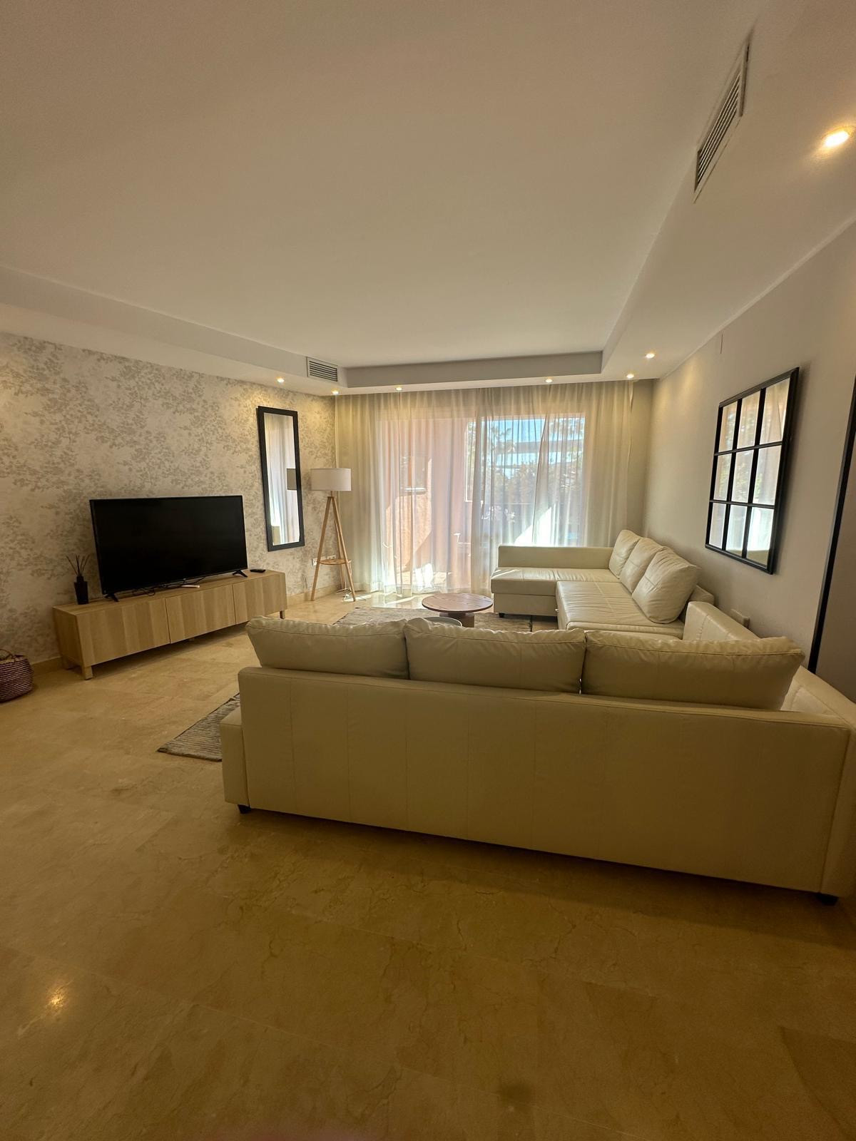 3 Bed, 2 Bath - Apartment for Rent in Marbella Golden Mile
