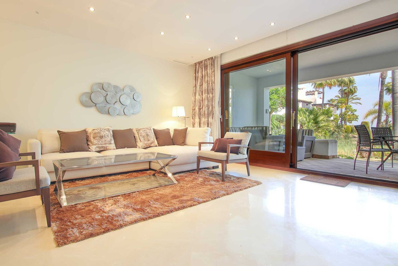 3 Bed, 3 Bath - Townhouse for Sale in Benahavis Pueblo