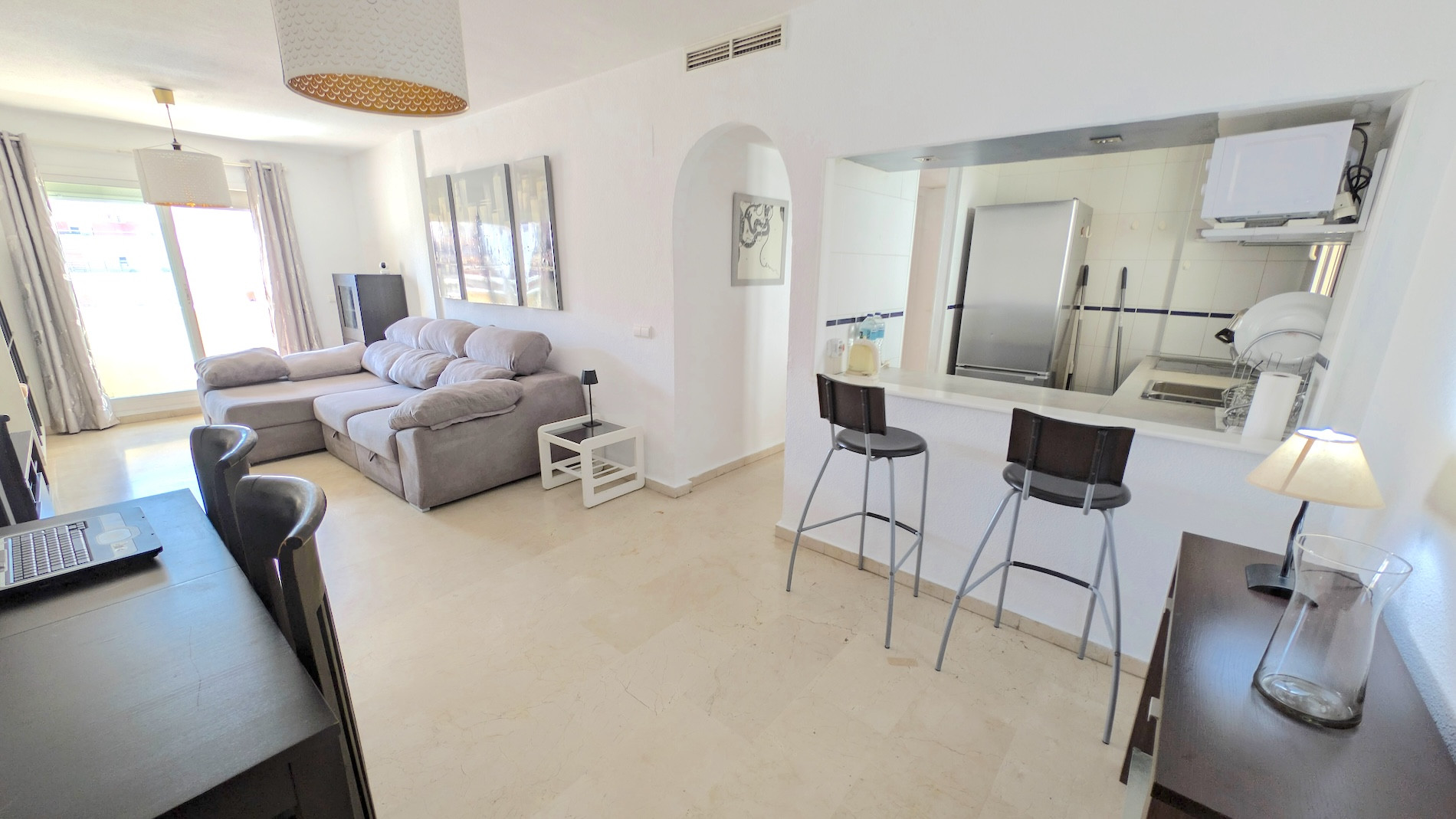 Piso de 2 Dormitorios y 1 Baño en venta en Torrequebrada, Benalmádena