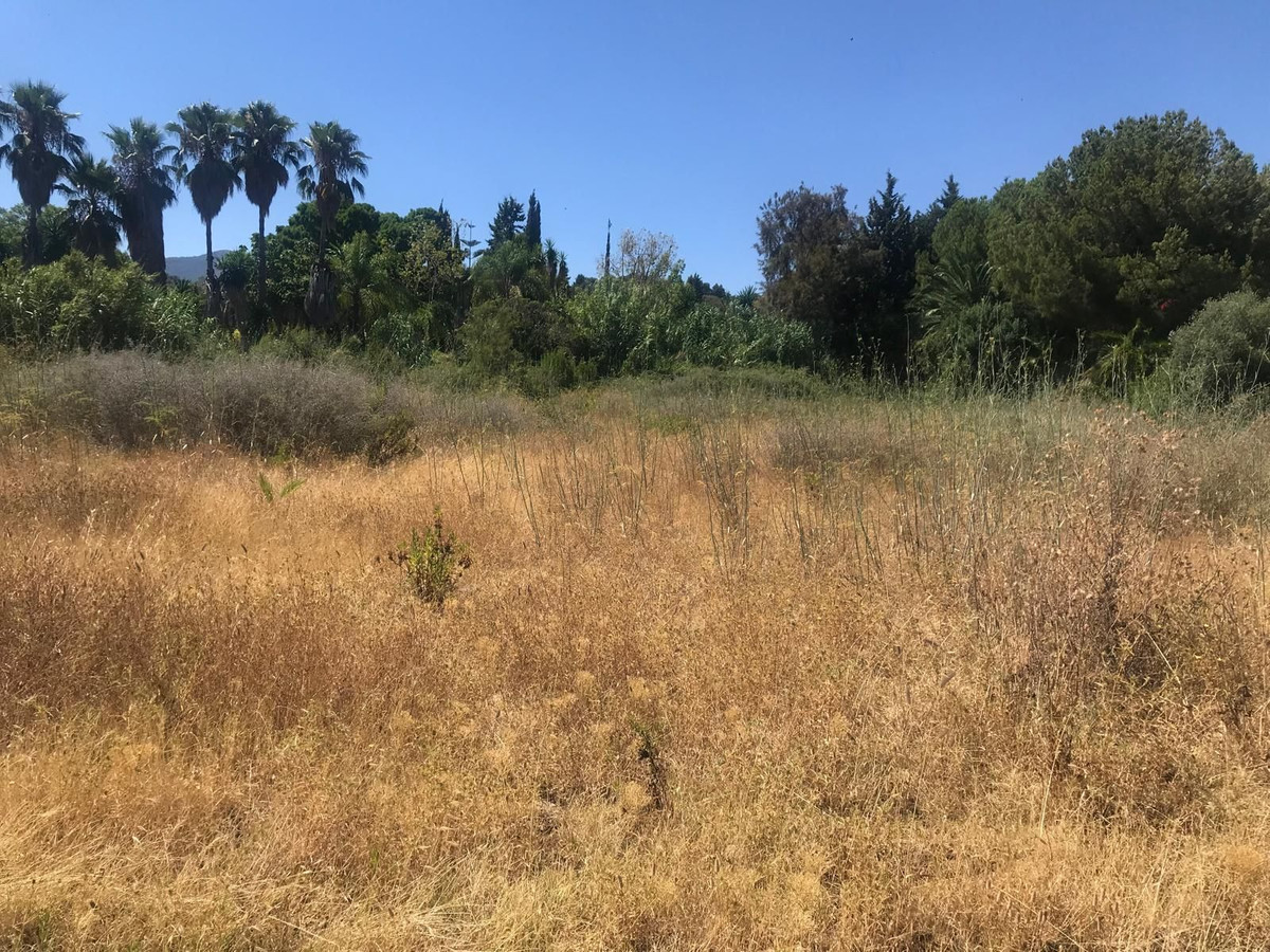 Terreno en venta en Estepona