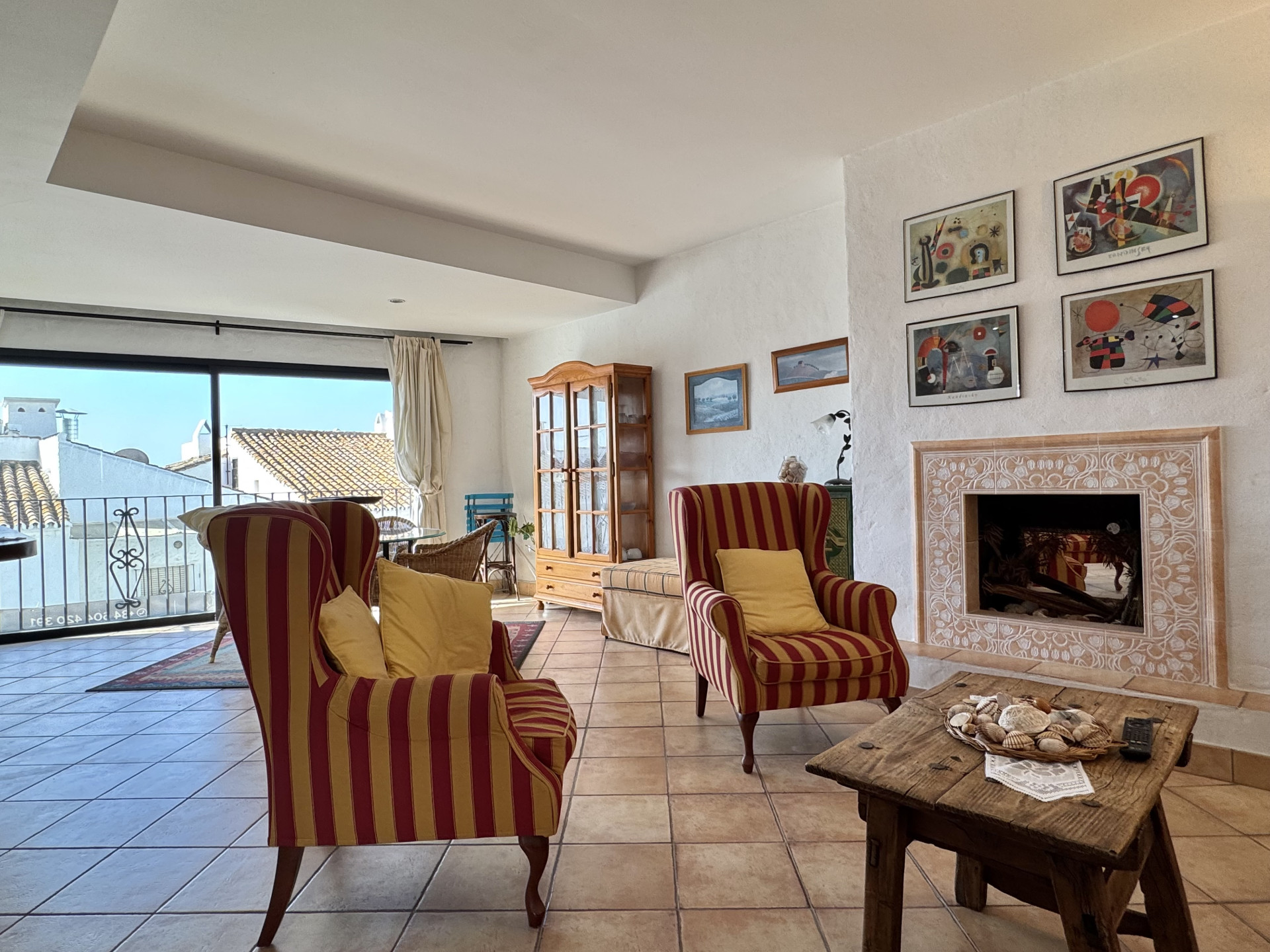 2 спални - Апартамент за продажба в Puerto Banus, Marbella