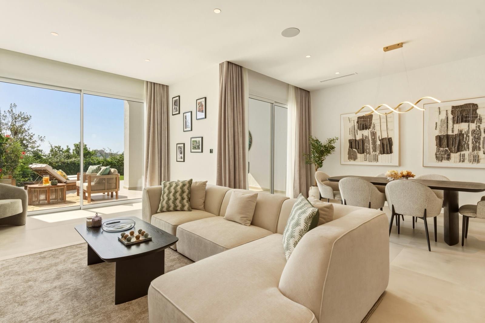 3 Bed, 2 Bath - Townhouse for Sale in Benahavis