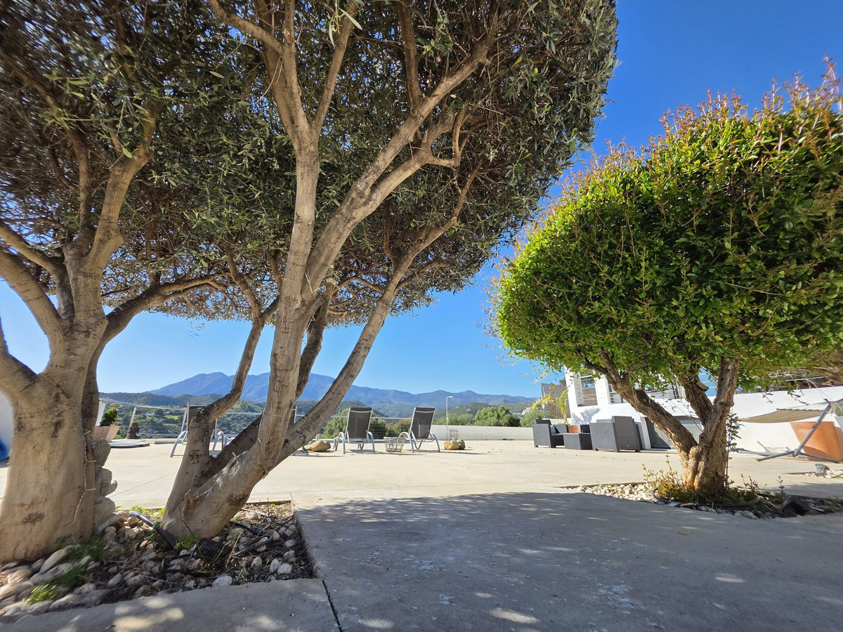 Casa de 4 Dormitorios y 3 Baños en venta en Estepona